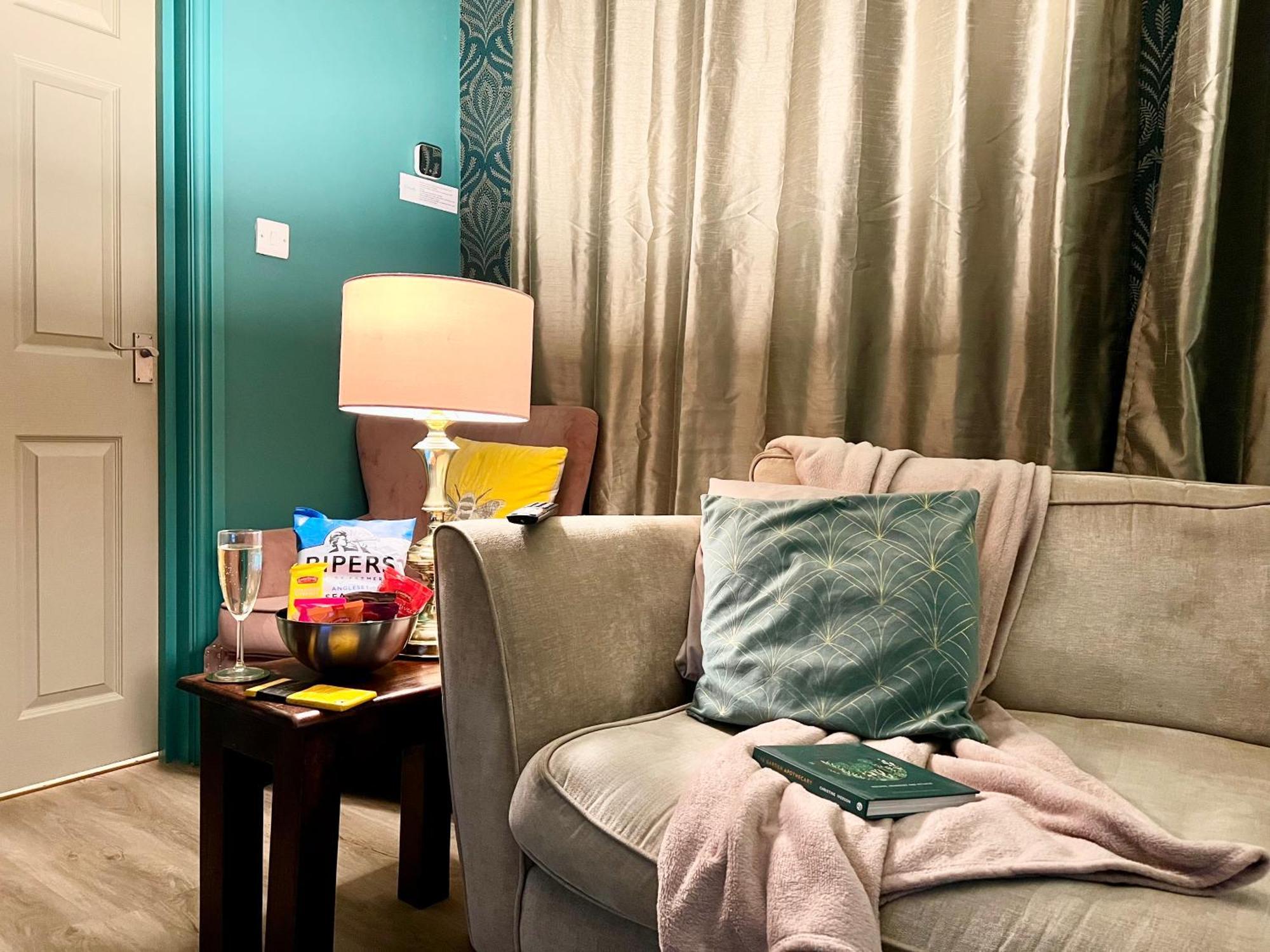 Apartamento The Rose- Grd Floor, 2-5 Beds, Smarttv, Uni, Tram, M250 Fibre Nottingham Exterior foto